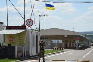 Сьогодні КПВВ працює