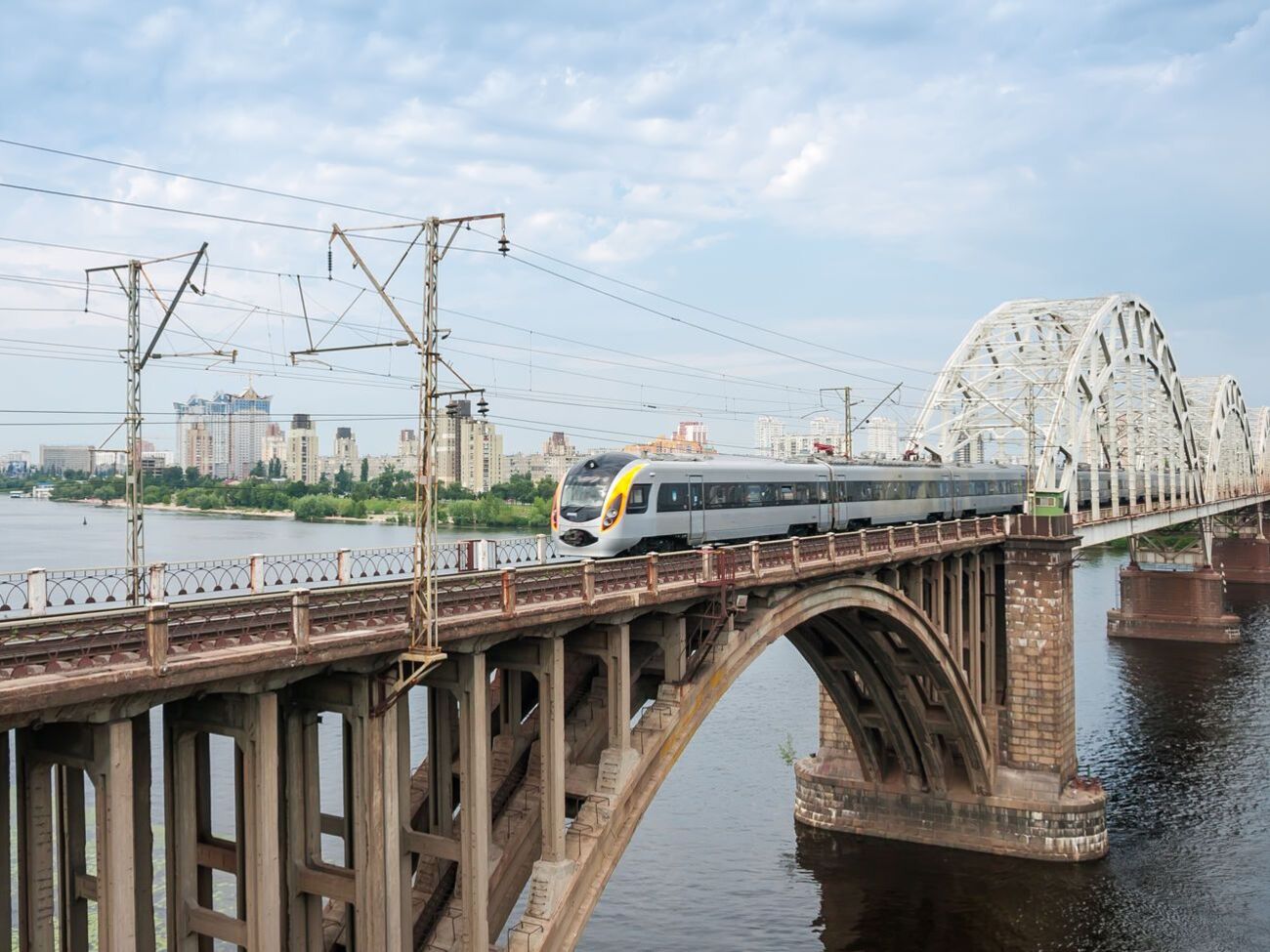УЗ начала принимать цифровые студенческие билеты