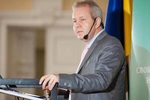 Иноземцев: Проблема выживаемости экономик в кризис на Западе намного легче решаемая, чем в России, Украине или Китае