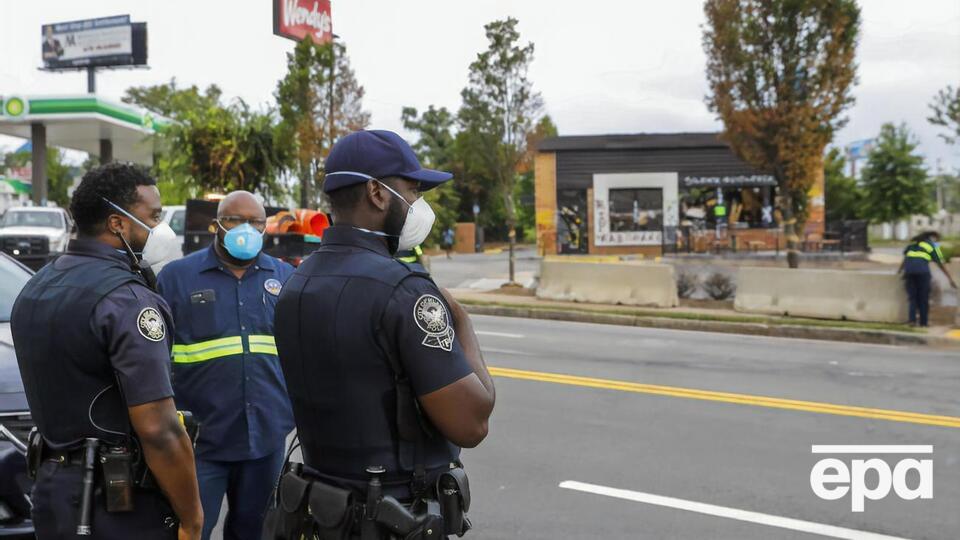 Демонстранты в Атланте возвели баррикады