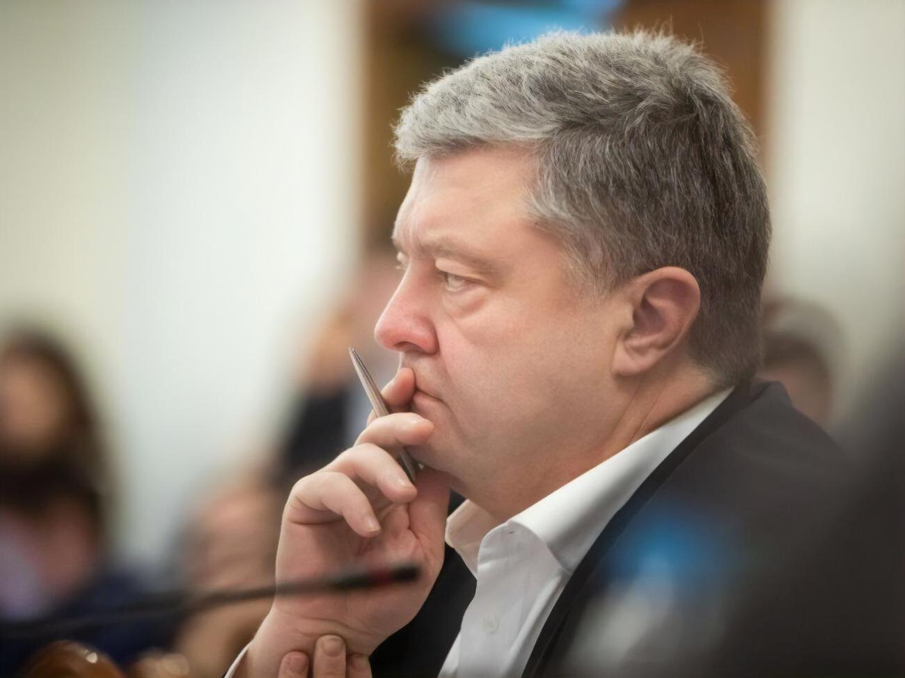 Порошенко вважає, що йому хочуть перешкодити проводити передвиборчу кампанію перед місцевими виборами