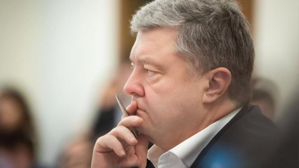 Порошенко считает, что ему хотят помешать проводить избирательную кампанию перед местными выборами