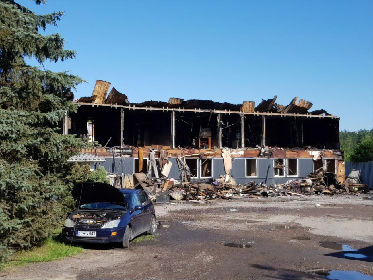 После пожара отель не пригоден для использования