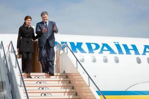 Порошенко утверждает, что всегда законно пересекает границу