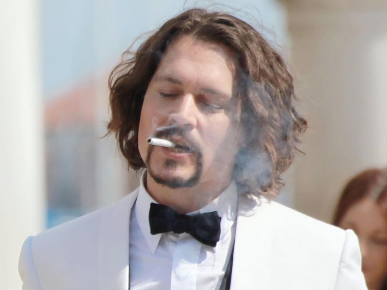 Депп обвинил бывшую жену в изменах