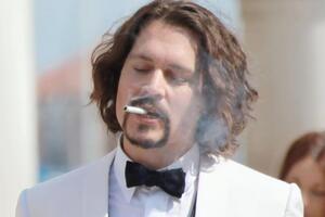 Депп обвинил бывшую жену в изменах