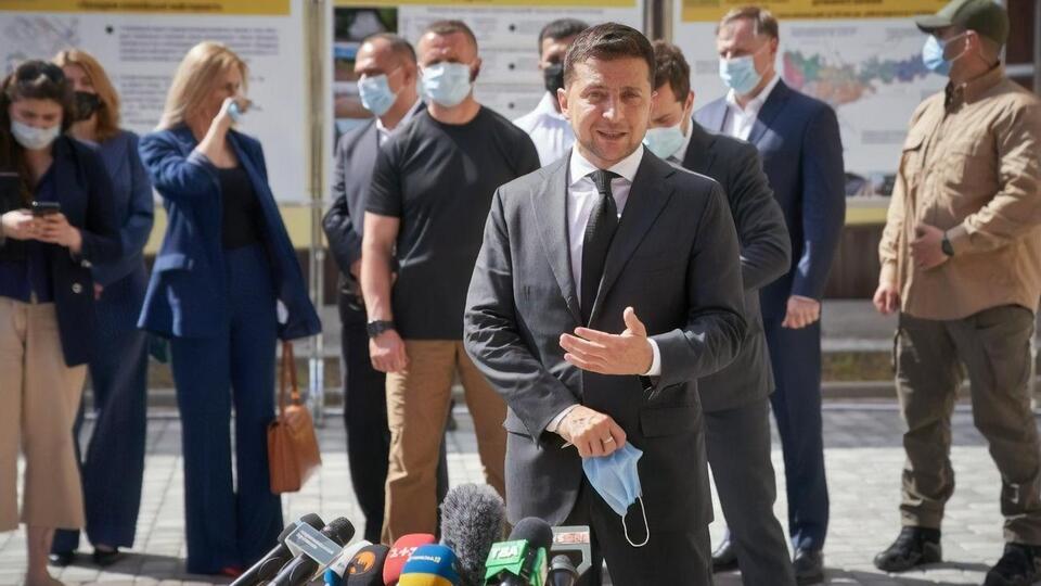 Зеленський: Є голови обласних державних адміністрацій, які є "очима" в областях