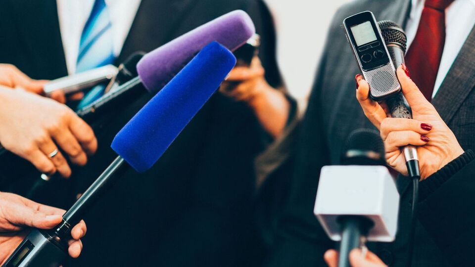 Законопроєкт парламентської монобільшості "Про медіа" викликав занепокоєння в журналістському середовищі в Україні