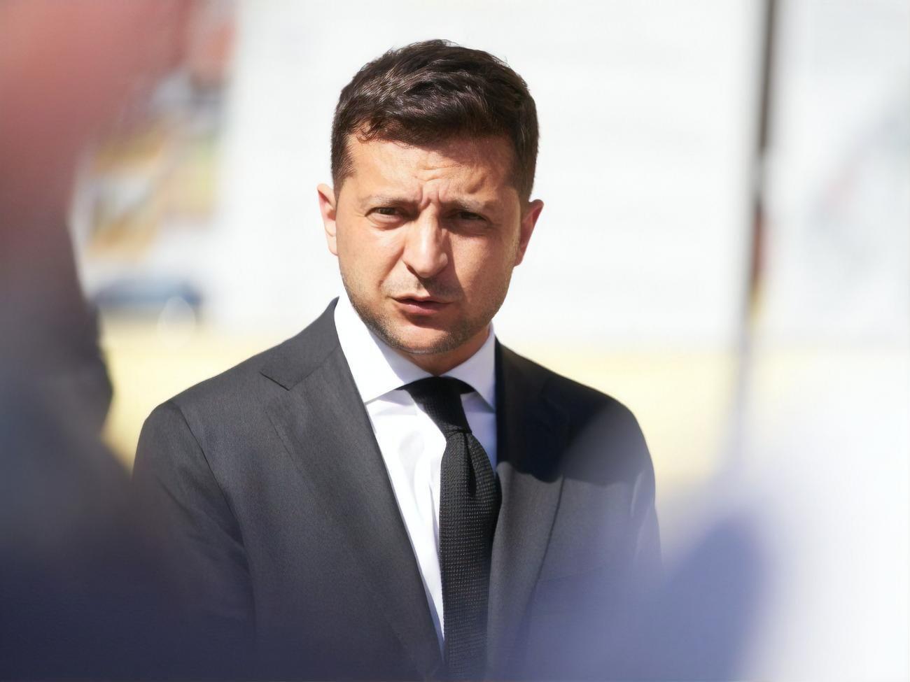 Зеленский прокомментировал отставку Смолия