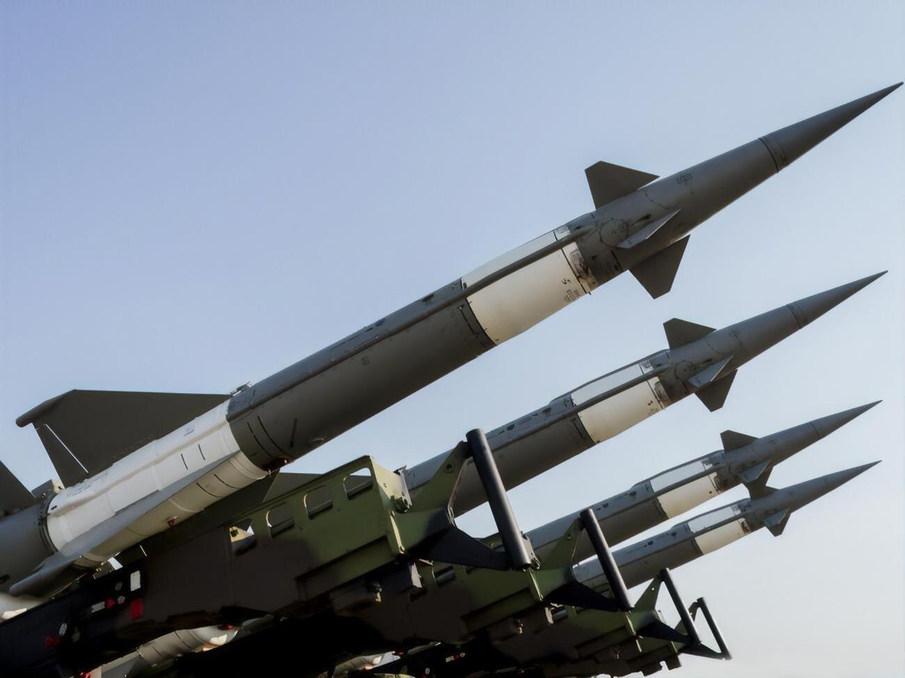 С 2006 года Северная Корея произвела шесть испытаний ядерного оружия и десятки запусков баллистических ракет