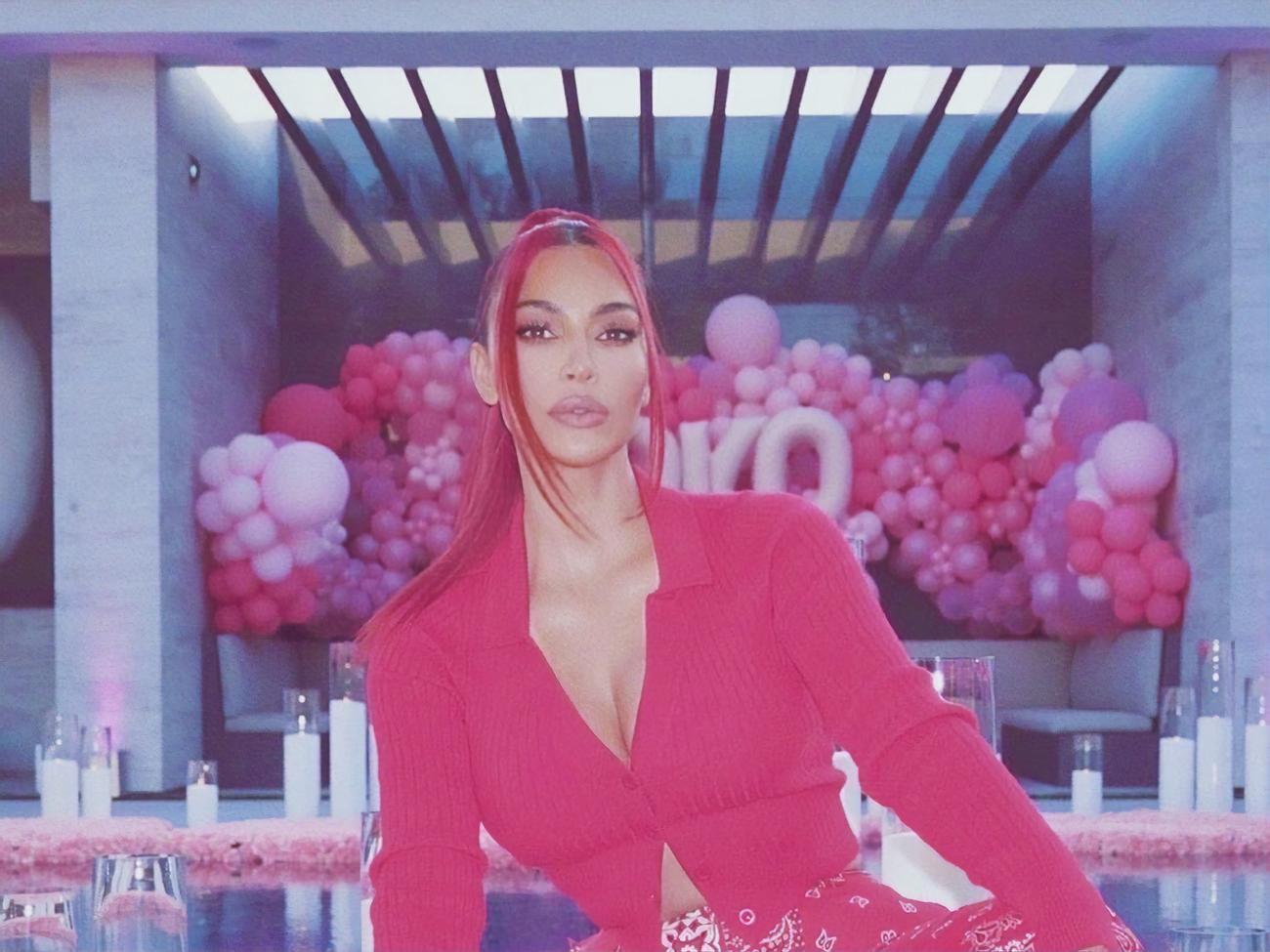 Кардашян показала эксперименты с внешностью