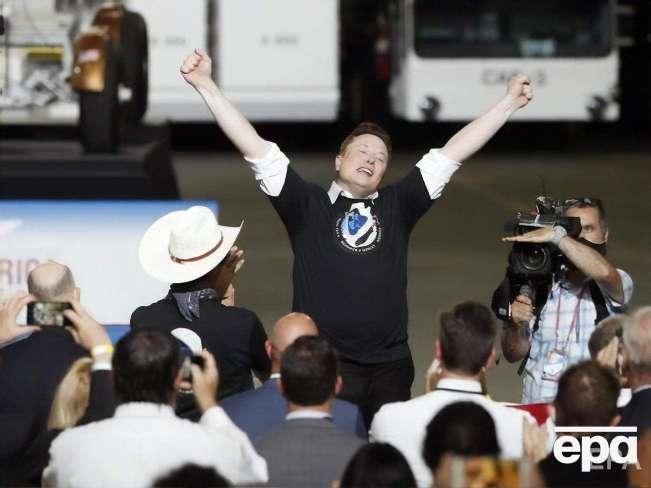 О планах создать автомобиль с технологией полной автоматизации Маск сообщил в январе 2016 года