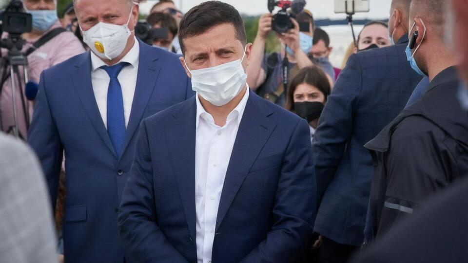 Зеленський сподівається, що епідемічна ситуація дасть можливість відновити навчання у школах із 1 вересня