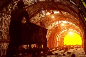 Погибший попал под обвал породы