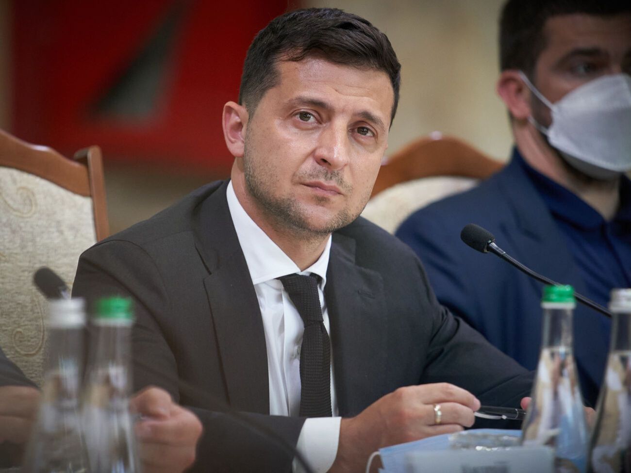 Зеленський пообіцяв "дотиснути" банки