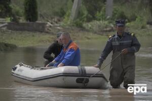 Из-за интенсивных осадков в пяти областях Украины произошло подтопление автодорог и домохозяйств
