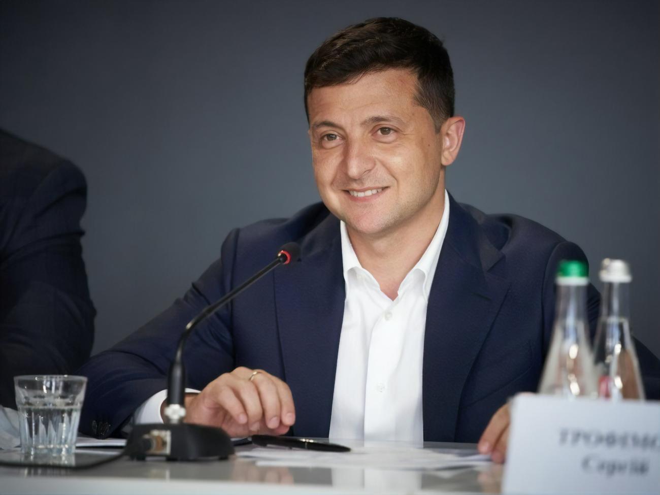 Працевлаштування українців за кордоном Зеленський прокоментував у Луцьку