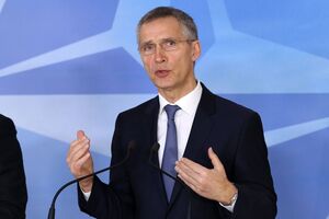 Міністр оборони України запросив генсека НАТО відвідати країну з офіційним візитом