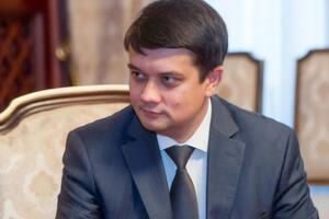 Разумков стверджує, що нардепи попросили вибачення