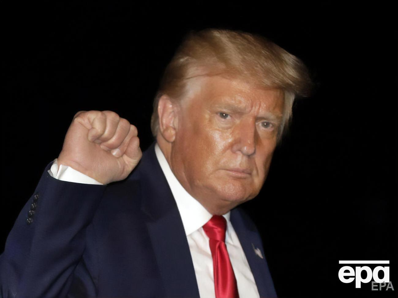 Трамп заявил, что он может воспользоваться чрезвычайными экономическими полномочиям или приказом