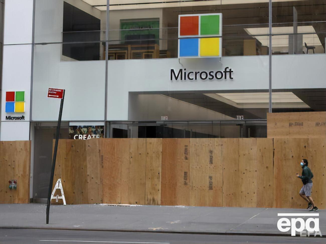 Штат сотрудников&nbsp;Microsoft в мире составляет 156 439 человек, из них 92 335 &ndash; в США