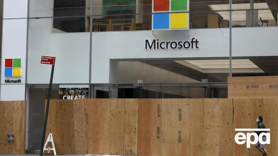 Штат сотрудников Microsoft в мире составляет 156 439 человек, из них 92 335 – в США