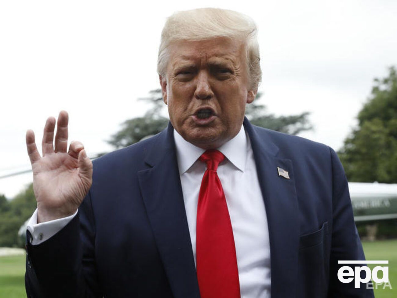 Трамп продовжує отримувати прибуток від свого бізнесу і після вступу на посаду президента США