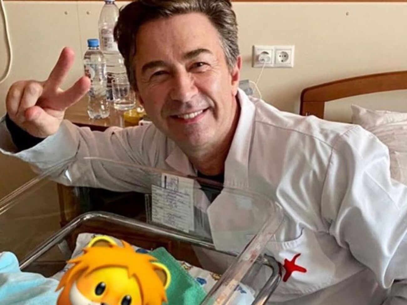 В 2014 году Сюткин впервые стал дедом, а спустя шесть лет &ndash; в четвертый раз отцом