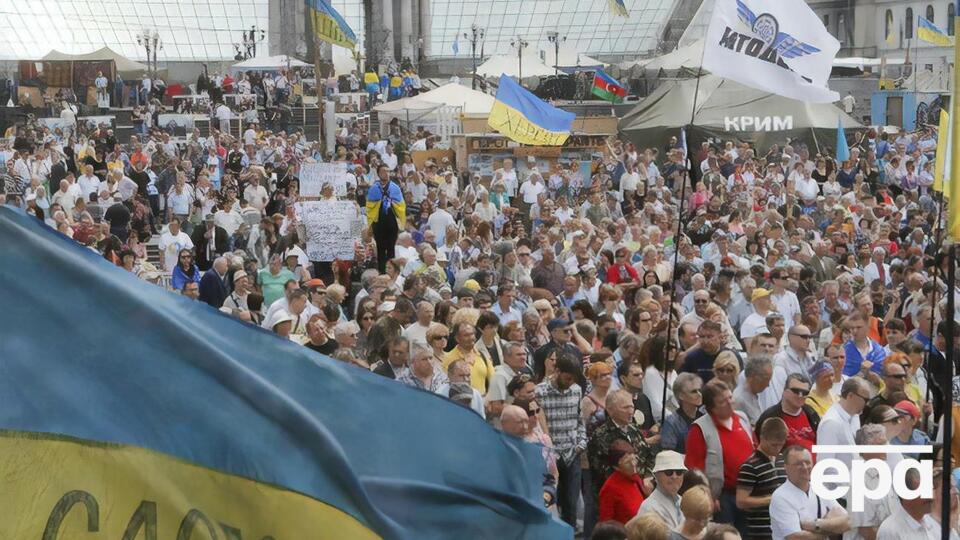 Революція гідності тривала по всій країні із 21 листопада 2013 року до кінця лютого 2014 року