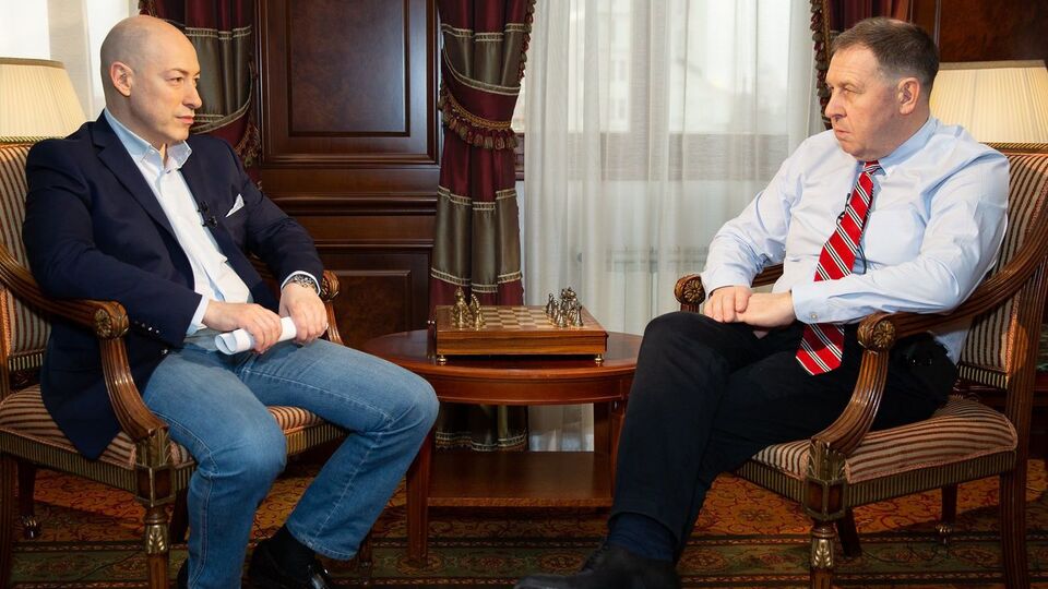 Гордон записывает интервью с Илларионовым о ситуации в Беларуси