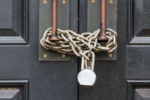 В рамках уголовного производства на помещения наложен арест