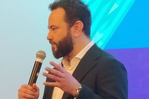 Дубинский утверждает, что Рабинович украл его текст