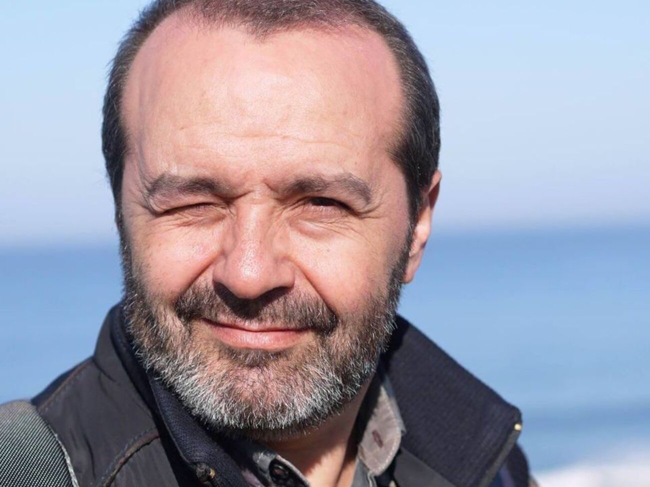 Думаю, Лукашенку не сказали, що він програв. Просто не знайшлося нікого, здатного вимовити ці слова і назвати ці відсотки