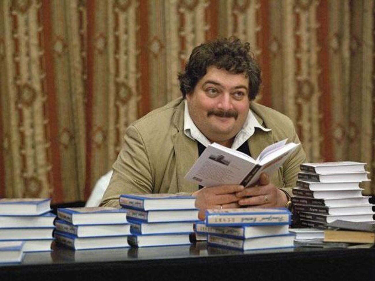 Революція, хай якими жахливими будуть її наслідки, дає суспільству три хвилини свободи. Хто пережив, вдихнув ці три хвилини – той жив недаремно