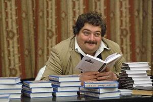 Революція, хай якими жахливими будуть її наслідки, дає суспільству три хвилини свободи. Хто пережив, вдихнув ці три хвилини – той жив недаремно