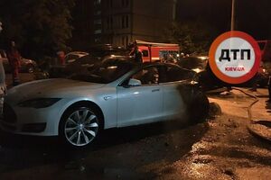Авто подожгли в ночь на 11 августа