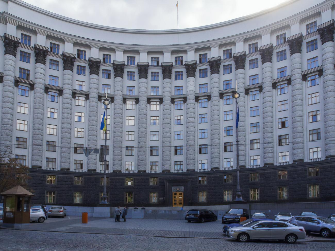 Соглашение о сотрудничестве в подготовке военных кадров было подписано 3 ноября 1995 года