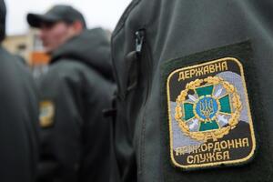 8 серпня Кабмін заборонив в'їзд і виїзд з окупованого Росією Криму до кінця серпня