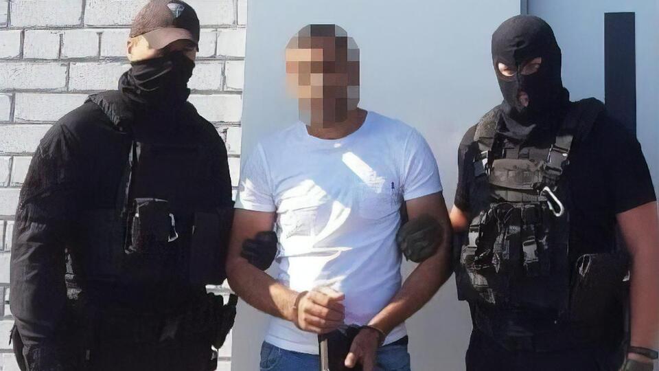 СБУ проверяет возможную причастность задержанного к совершению преступлений в Украине