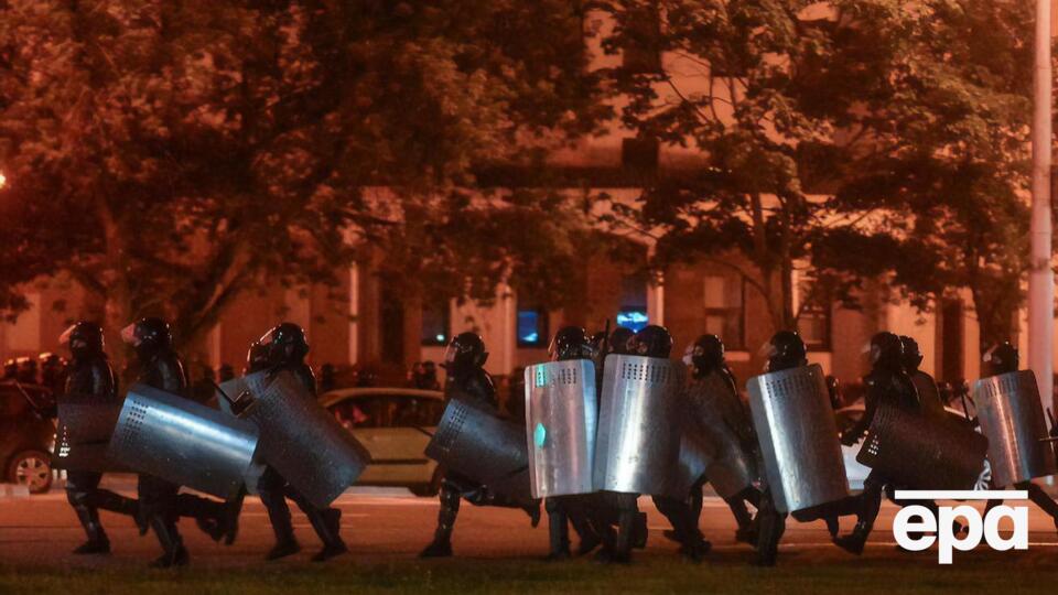 Силовики задержали в Минске украинских волонтеров