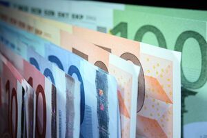 НБУ встановив курс гривні на 13 серпня