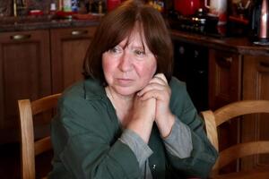 Алексиевич: Я благодарна белоруссам за то, что они сохранили наше достоинство