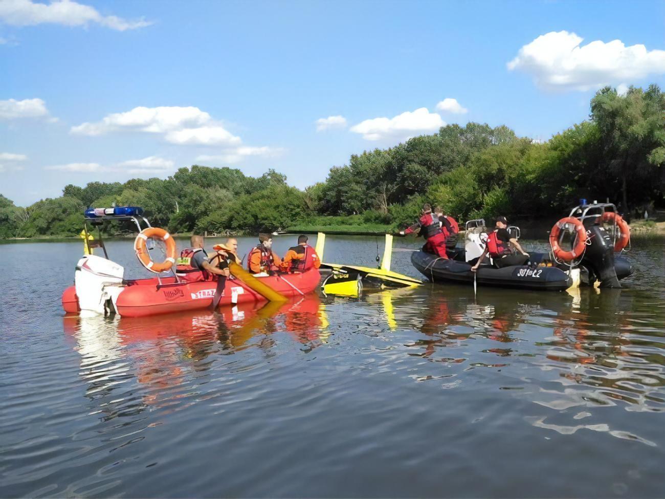 Постраждалих під час падіння вертольота в Віслу з води дістав поліцейський річковий патруль Польщі