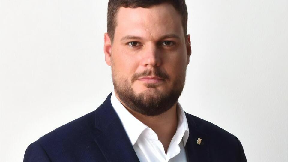 Ильенко: Сегодня у власти есть люди, которые разрушают нашу страну и наш город. Я бросаю им вызов