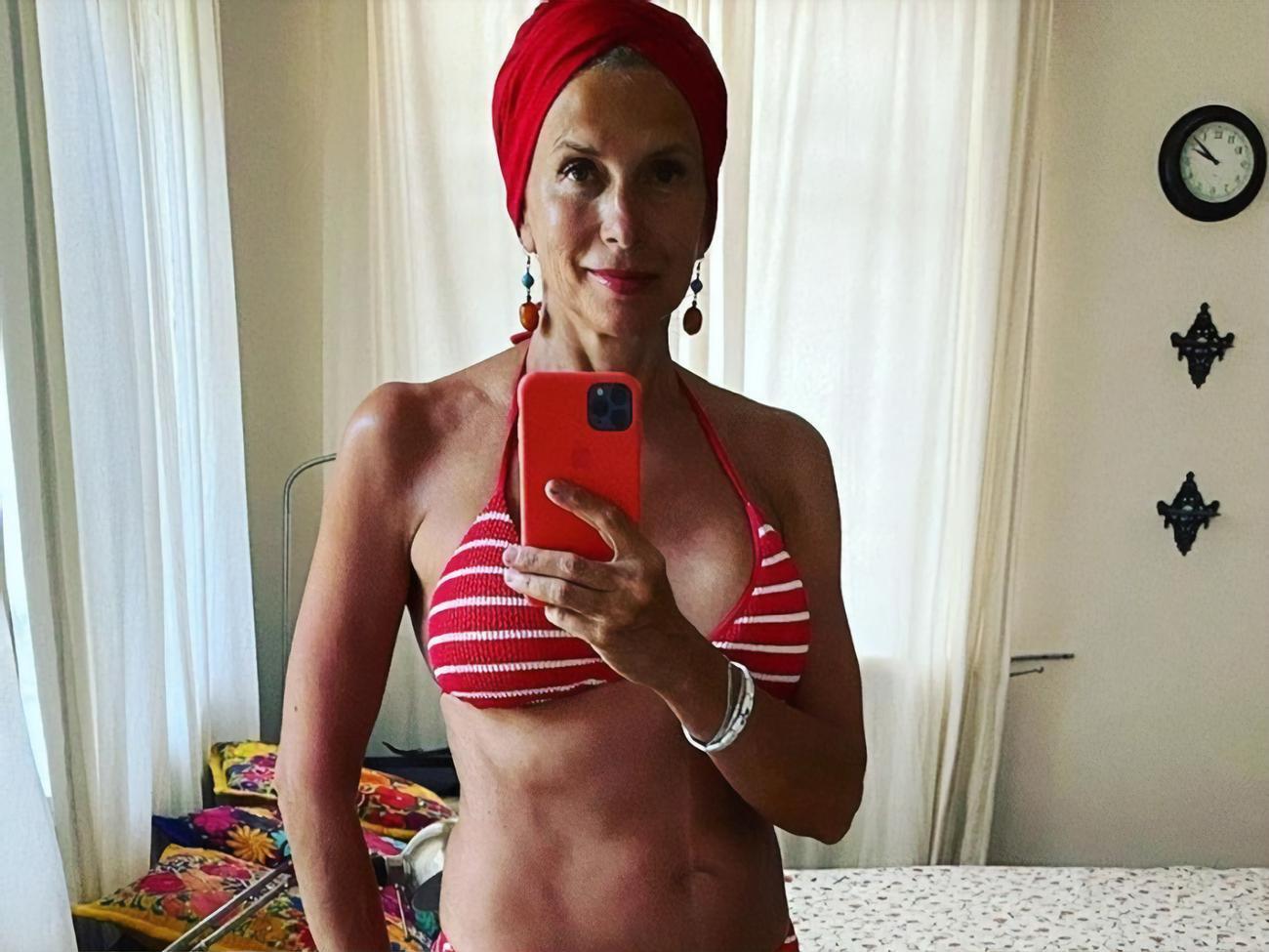 Свиридова родилась в 1962 году