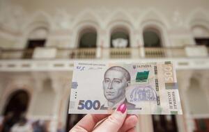 Повышение минимальной зарплаты до 5 тыс. грн инициировал президент Украины