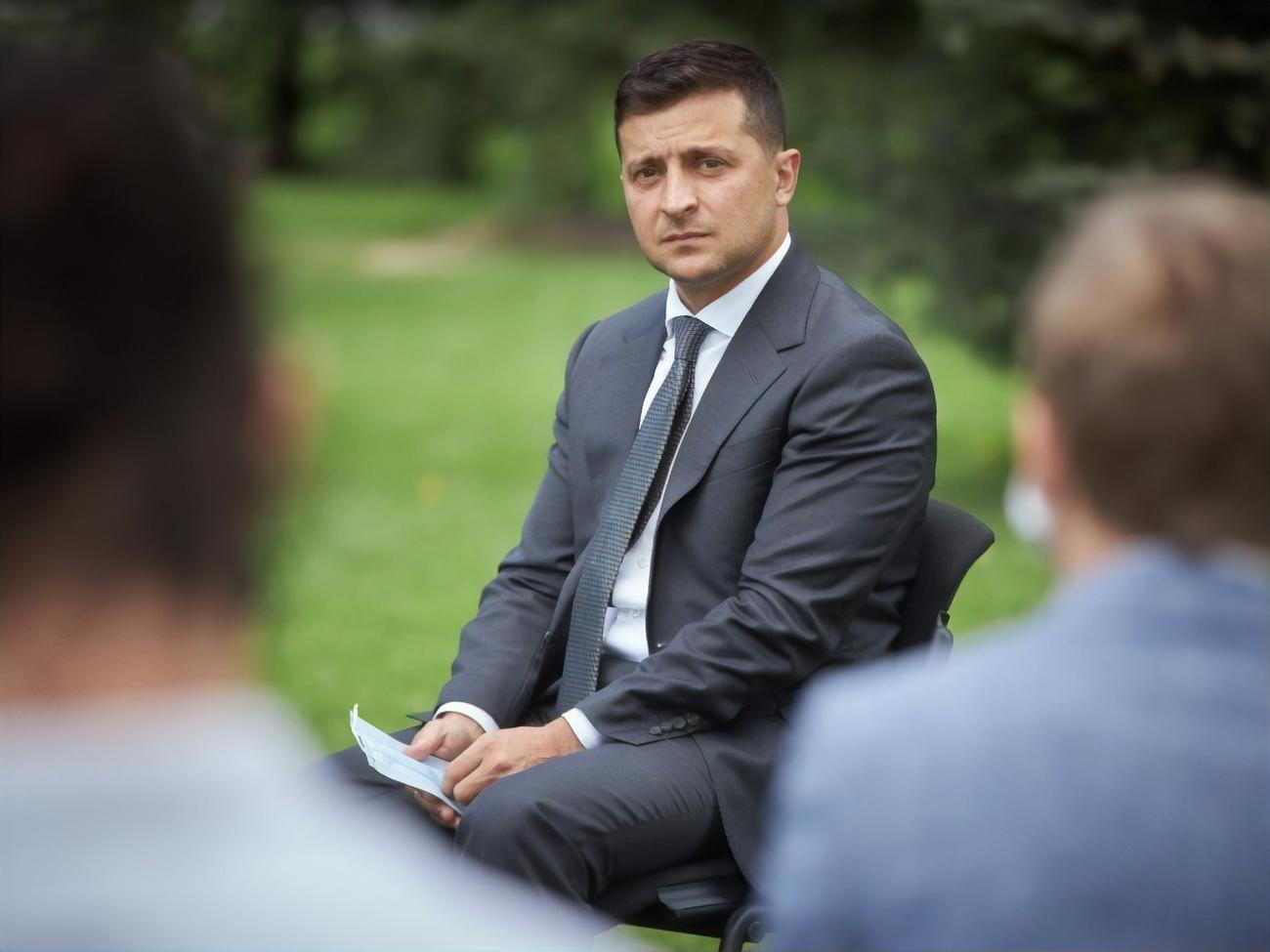 Зеленський: Необхідно донести населенню важливість вжиття заходів особистого захисту