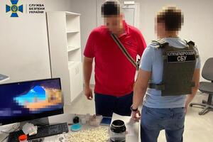 Іноземця затримали, його повідомили про підозру