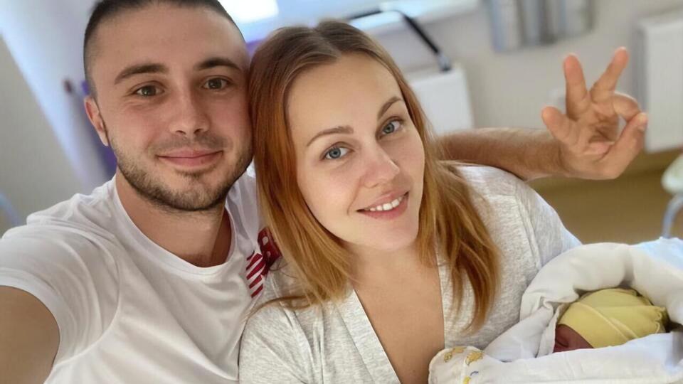 Тополя: Пришла с маникюром, как положено настоящей леди