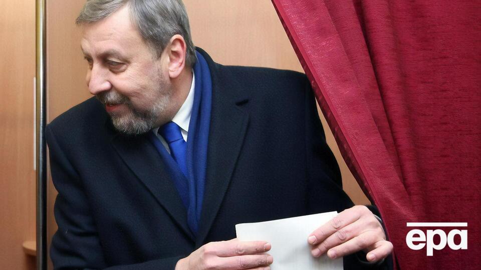 Санніков (на фото) був суперником Лукашенка на президентських виборах 2010 року, зараз живе в еміграції